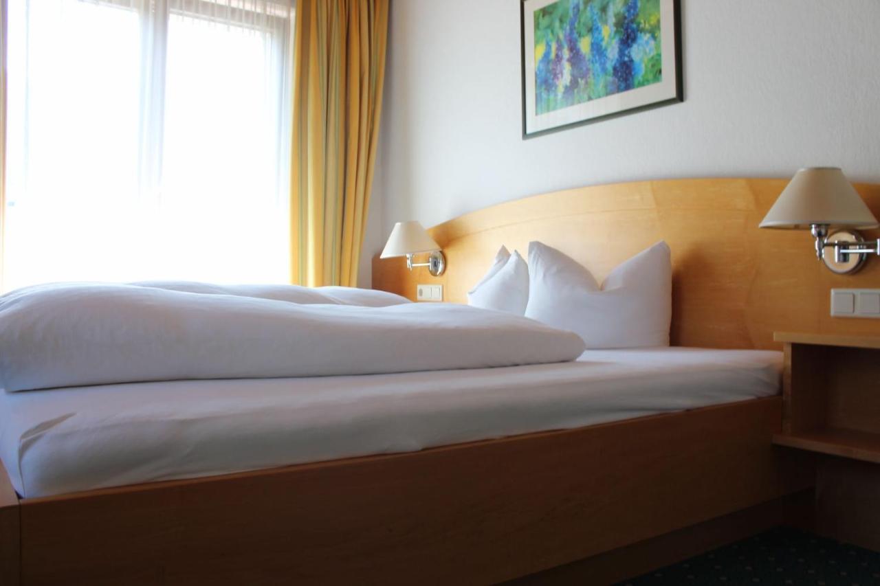Wanderhotel Garni Cresta Schruns Dış mekan fotoğraf