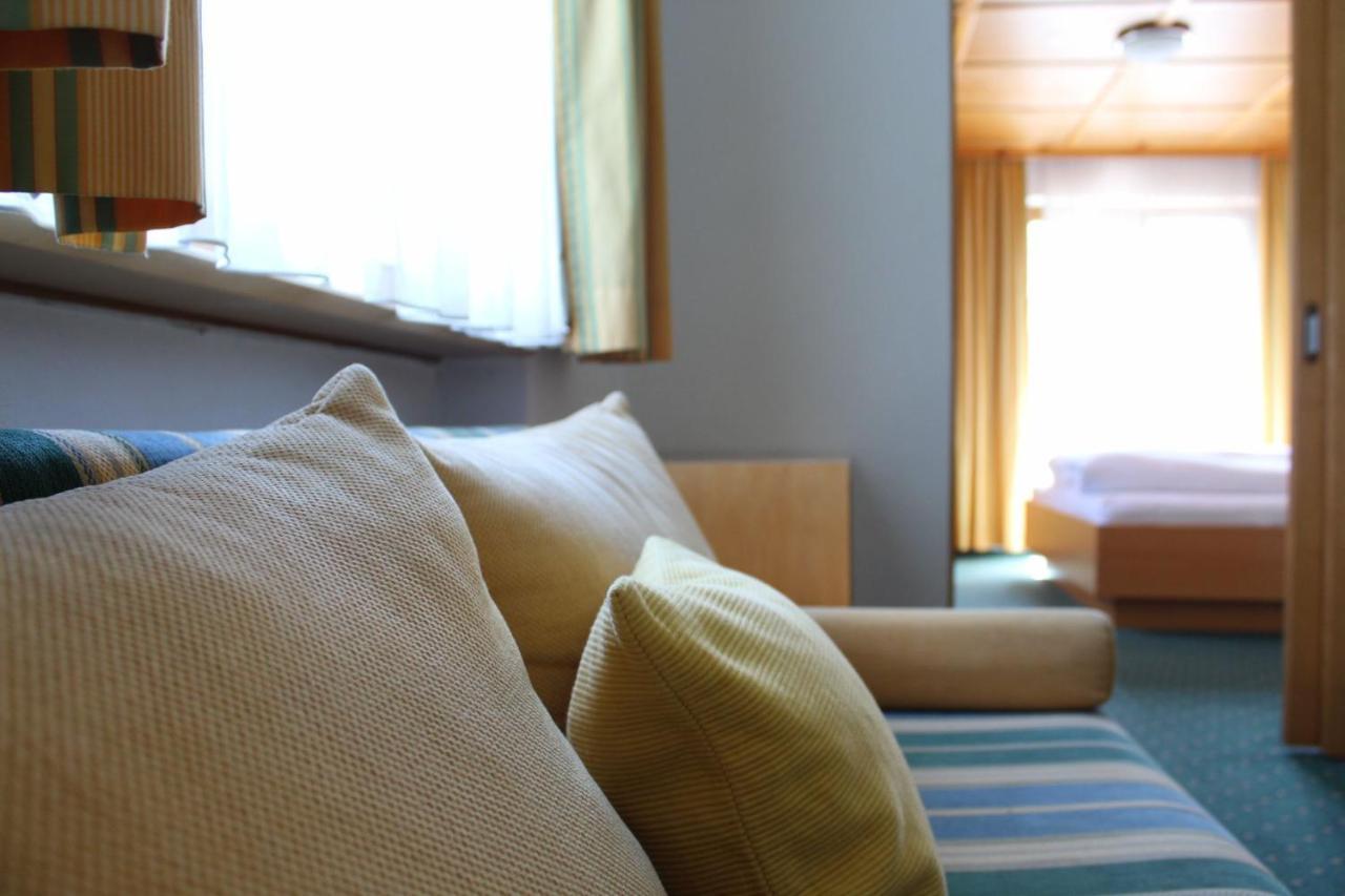 Wanderhotel Garni Cresta Schruns Dış mekan fotoğraf