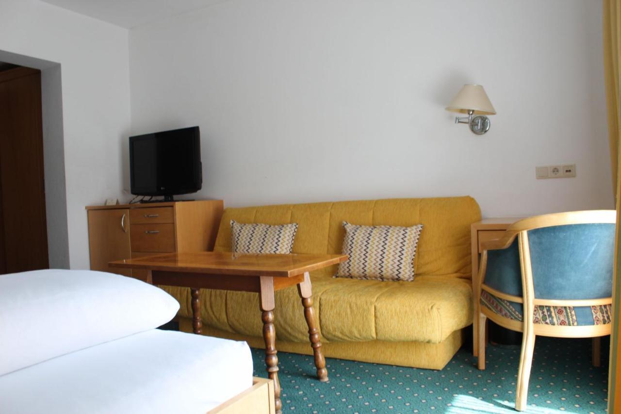 Wanderhotel Garni Cresta Schruns Dış mekan fotoğraf